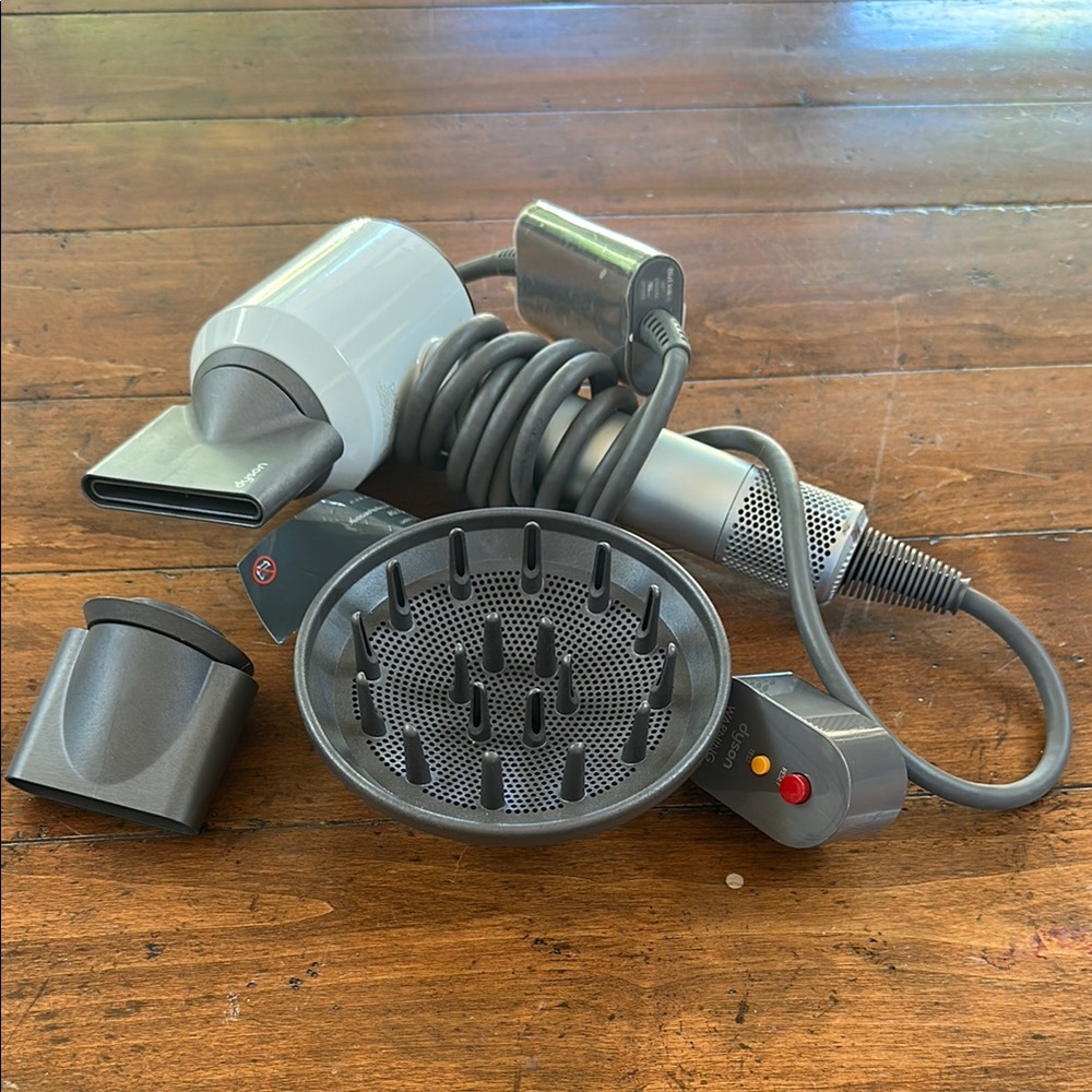 Dyson White & Silver Hair Dryer with 3 Attachments